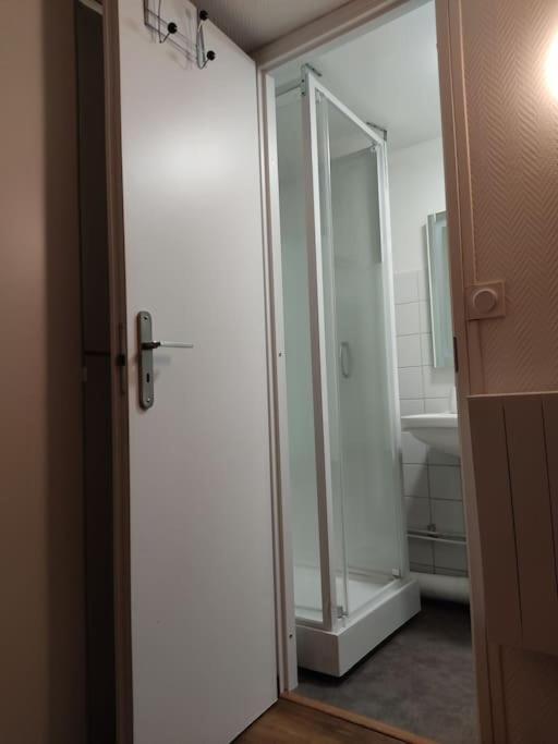 Studio Remois - Wifi/Netflix Reims Extérieur photo